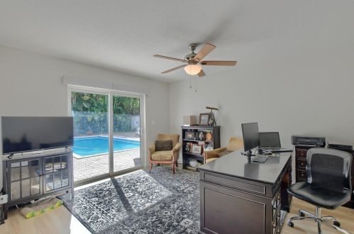 7548 Estrella Cir, Boca Raton FL  33433-1629 exterior