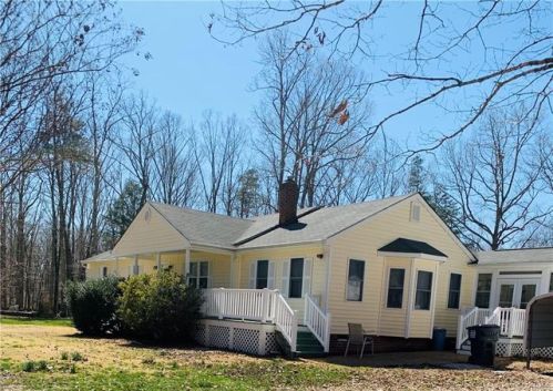 2805 Huguenot Trl, Powhatan, VA 23139-4309