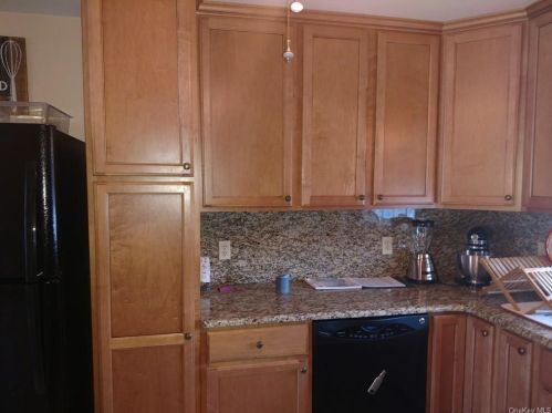 2 Wyandotte Ave, Highland Falls NY  10928-1307 exterior