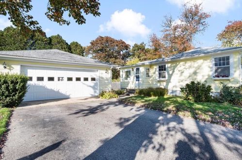 10 Wayne St, South Kingstown RI  02882-3814 exterior