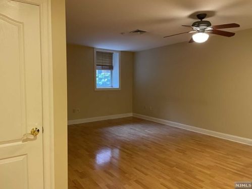 3101 Rio Vista Dr, Mahwah NJ  07430-4001 exterior