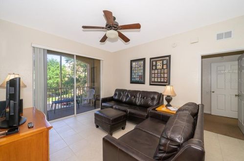 2813 Almaton Loop, Kissimmee, FL 34747-2157