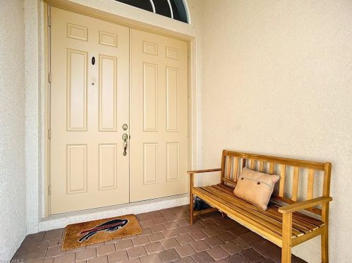 5690 Lago Villaggio Way, Naples FL  34104-5739 exterior