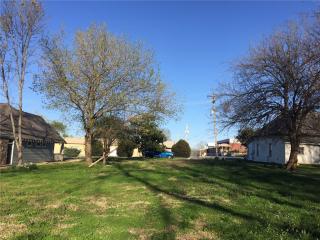 406 D St, Bentonville, AR 72712-5864