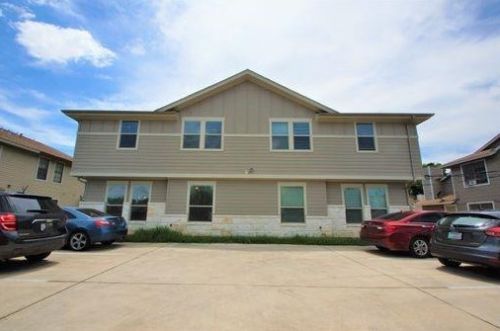 2216 Creekside Ln, Georgetown TX  78626-8648 exterior