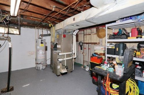 33 Estelle Ln, Fanwood NJ  07023-1116 exterior