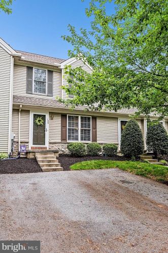 130 Harvard Ave, Lancaster, PA 17603-1703