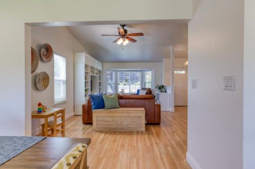 1320 I St, Rio Linda CA  95673-4403 exterior