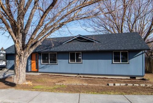 1942 33rd St, Eagle Crest, OR 97756-8039
