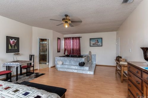 12070 Morning Ave, Downey CA  90242-2324 exterior