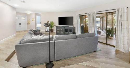 3398 Lakeview Dr, Delray Beach, FL 33445-5766