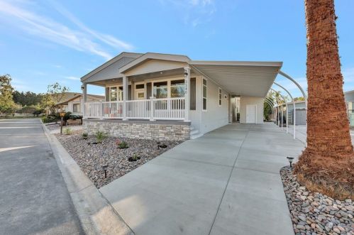 3340 Don Tomaso Dr, Carlsbad CA  92010-3951 exterior