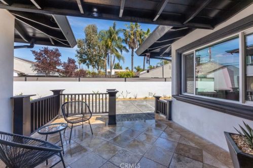 3841 Pacific Ave, Long Beach CA  90807-3227 exterior