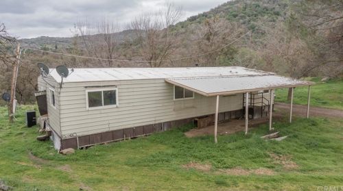 46468 Chuckwagon Rd, Orange Cove CA  93675-9612 exterior