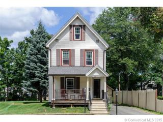 15 Wooding St, Bristol, CT 06010-4314