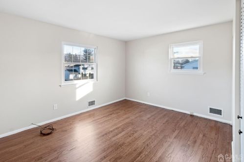 285 Cindy St, Old Bridge NJ  08857-1832 exterior