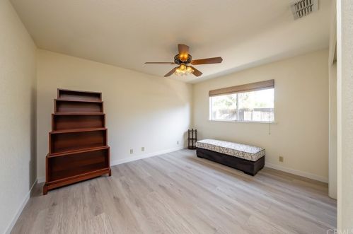 508 Heatherwood Dr, Madera CA  93637-2744 exterior