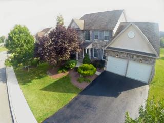 5152 Cassidy Dr, Schnecksville, PA 18078-2655