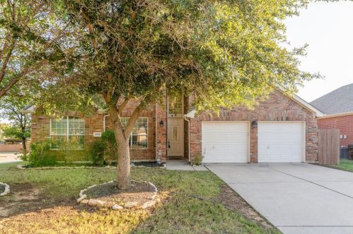 2416 Tahoe Ln, Denton, TX 76210-2913
