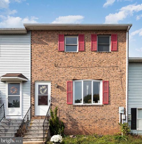 25 White Dogwood Dr, Etters, PA 17319-9568