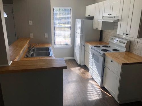 403 Converse Ct, Ladson SC  29456-3257 exterior