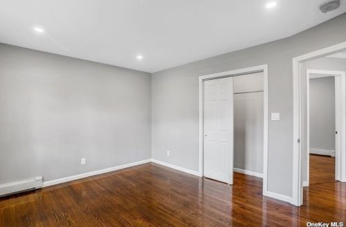 759 Van Buren Ave, West Islip NY  11795-1337 exterior