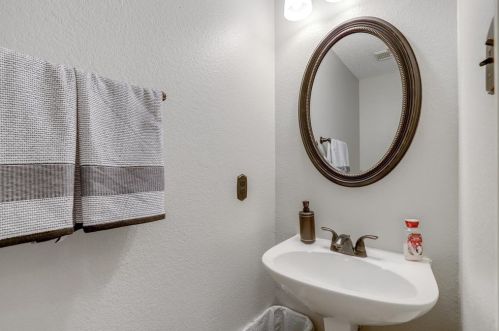 225 Waterford Oaks Dr, Cedar Hill TX 75104-2324 exterior