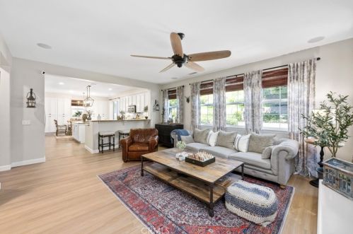 45730 Shasta Ln, Temecula CA  92592-1383 exterior