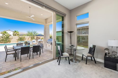 54885 Madagascar Way, La Quinta CA  92253-8077 exterior