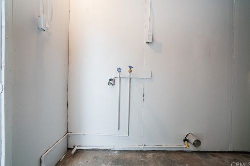 1445 Salina St, Upland CA  91786-8132 exterior