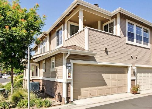 301 Ballymore Cir, San Jose, CA 95136-3933