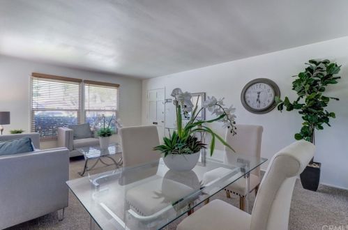 9122 Olive St, Bellflower CA  90706-4518 exterior