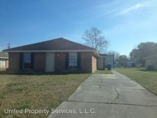 107 Lord Blvd, Lafayette LA  70503-6304 exterior