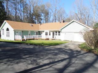 11012 Debnam Rd, Zebulon NC  27597-7610 exterior