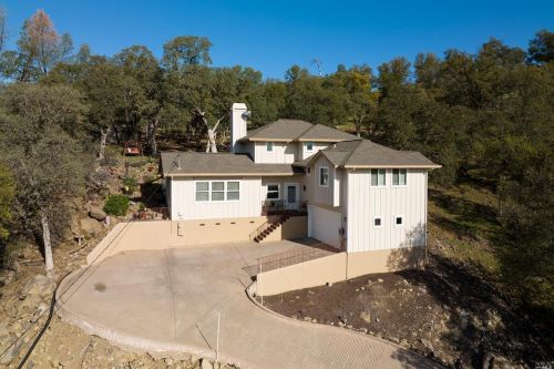 19429 Moon Ridge Rd, Middletown, CA 95467-8606