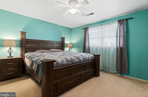 9 Conley Ln, Etters PA  17319-9015 exterior