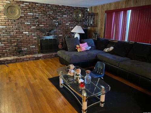 75 Root Ave, Central Islip NY  11722-4035 exterior