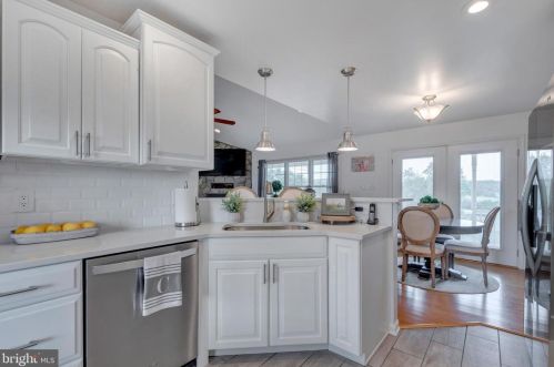 11082 Mccue Ln, Madison Mills VA  22960-4348 exterior