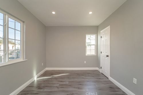 340 Elm St, Compton CA  90220-2113 exterior