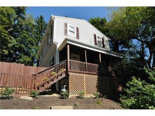 206 Platt Ave, Pittsburgh, PA 15216-3818