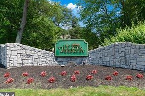 1433 Tristram Cir, West Deptford, NJ 08051-2265