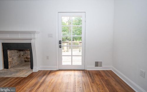 110 Pine St, Newtown Square, PA 19073-3342