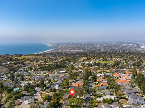 26723 Shorewood Rd, Palos Verdes Estates, CA 90275-2340