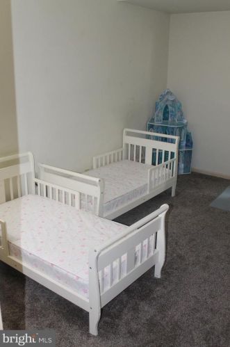 704 Independence Blvd, Dover DE  19904-2658 exterior