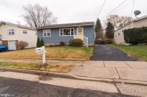 1825 Osbourne Ave, Willow Grove PA  19090-3925 exterior