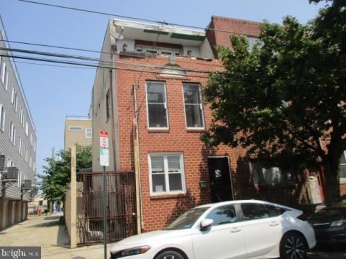 2053 Federal St, Philadelphia, PA 19146-2829