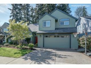 17130 Villa Rd, Sherwood, OR 97140-8129
