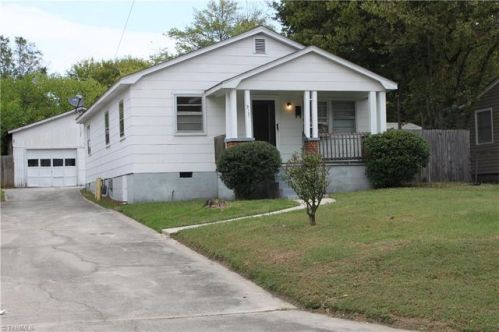 2121 Tuscaloosa St, Greensboro, NC 27401-3843