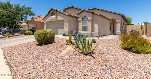 42514 Desert Fairways Dr, Maricopa, AZ 85138-9340