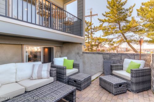 59 Harborhead Dr, Point Pleasant Beach NJ  08742-2681 exterior